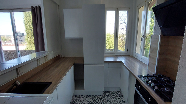 Ma-Cabane - Vente Maison CHATELLERAULT, 62 m²