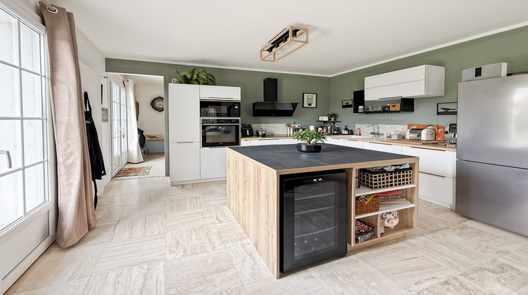 Ma-Cabane - Vente Maison CHATELLERAULT, 215 m²