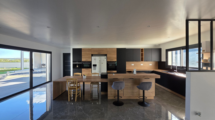 Ma-Cabane - Vente Maison CHATELLERAULT, 272 m²