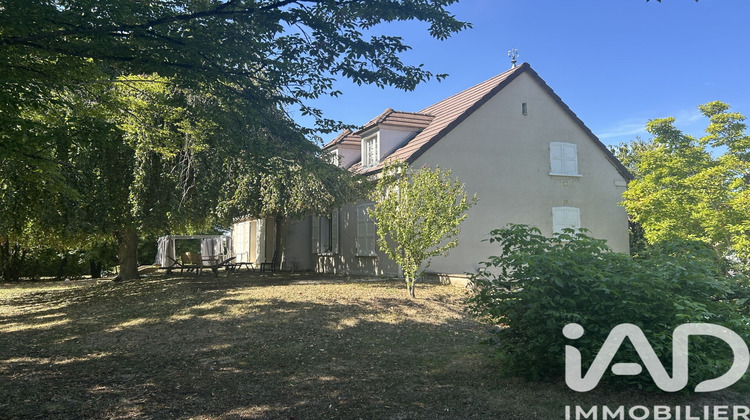 Ma-Cabane - Vente Maison Châtenoy-le-Royal, 201 m²