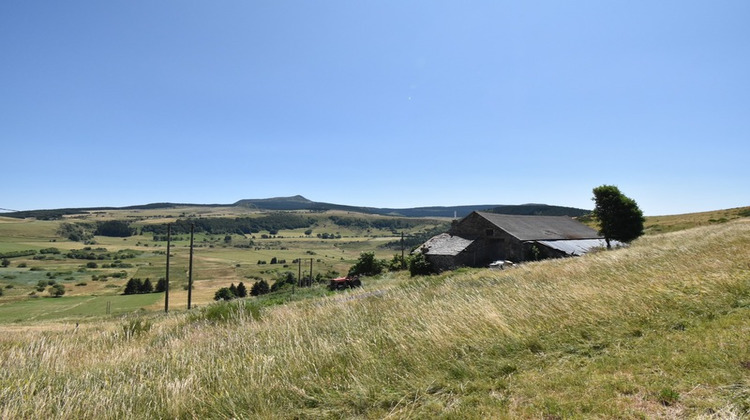 Ma-Cabane - Vente Maison CHAUDEYROLLES, 350 m²
