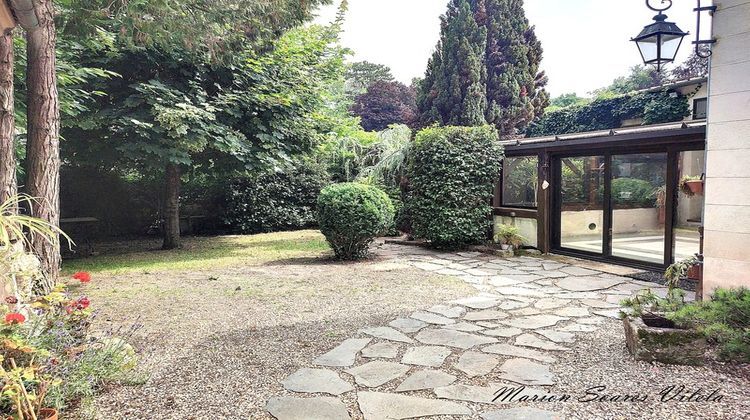 Ma-Cabane - Vente Maison CHAUMES EN BRIE, 185 m²