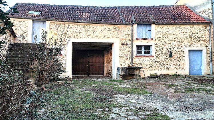 Ma-Cabane - Vente Maison CHAUMES EN BRIE, 110 m²