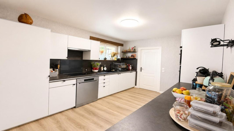 Ma-Cabane - Vente Maison CHAUMES EN BRIE, 178 m²