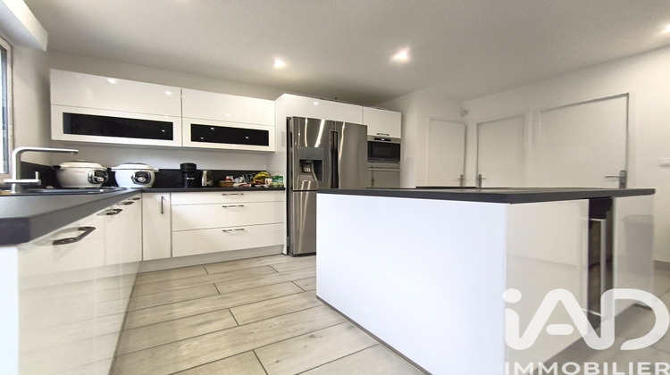 Ma-Cabane - Vente Maison Chaumont-en-Vexin, 110 m²