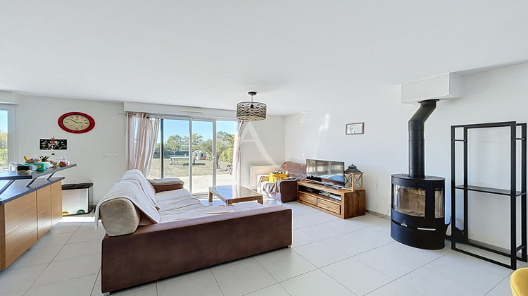 Ma-Cabane - Vente Maison CHAVAGNES, 87 m²