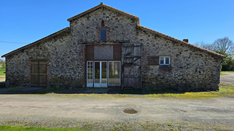 Ma-Cabane - Vente Maison CHAVAGNES EN PAILLERS, 220 m²