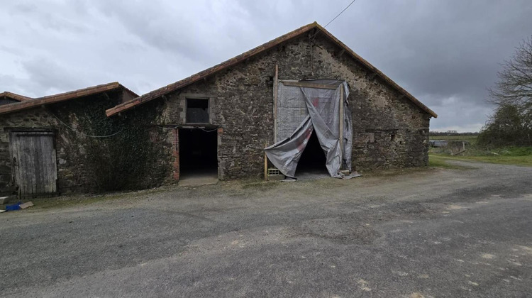 Ma-Cabane - Vente Maison CHAVAGNES EN PAILLERS, 300 m²