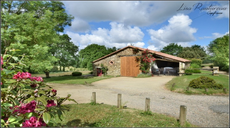 Ma-Cabane - Vente Maison CHAVAGNES EN PAILLERS, 360 m²
