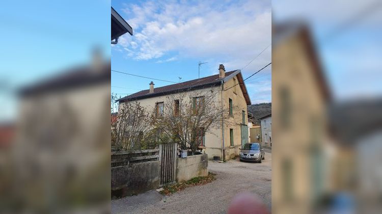 Ma-Cabane - Vente Maison CHAVANNES-SUR-SURAN, 80 m²