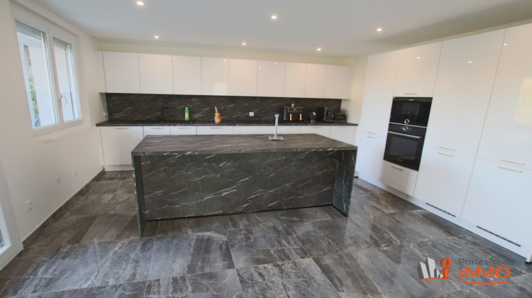 Ma-Cabane - Vente Maison Chavanoz, 200 m²