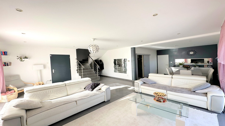 Ma-Cabane - Vente Maison Chazelles-sur-Lyon, 165 m²