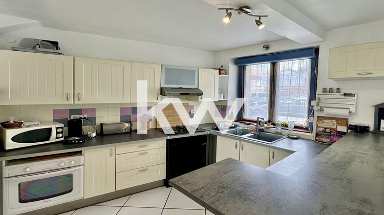 Ma-Cabane - Vente Maison Chazelles-sur-Lyon, 111 m²