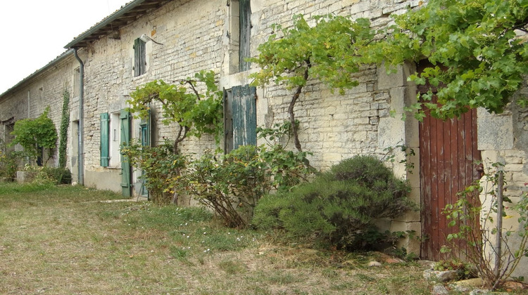 Ma-Cabane - Vente Maison Chef-Boutonne, 122 m²