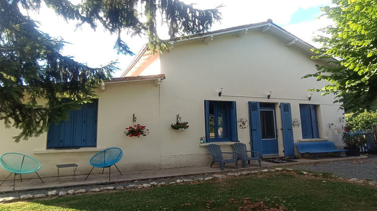 Ma-Cabane - Vente Maison Chef-Boutonne, 200 m²