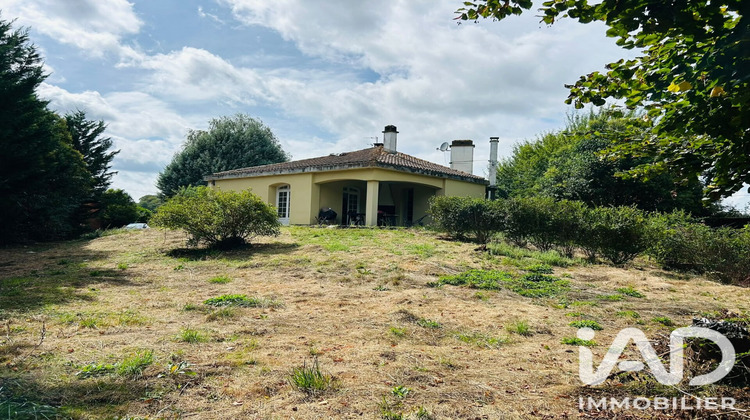 Ma-Cabane - Vente Maison Chelle-Debat, 211 m²