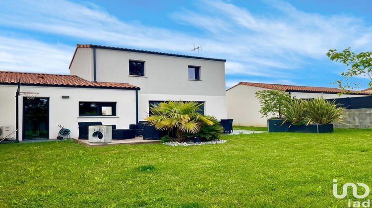 Ma-Cabane - Vente Maison Chemillé-en-Anjou, 103 m²