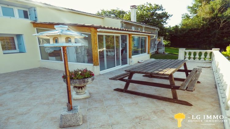 Ma-Cabane - Vente Maison Chenac-Saint-Seurin-d'Uzet, 172 m²