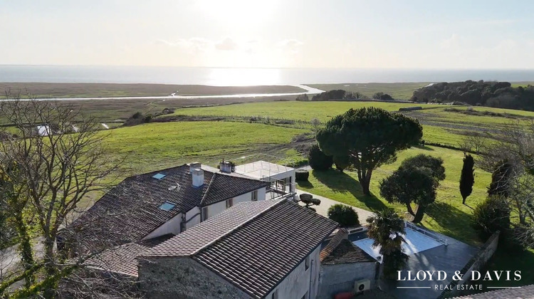 Ma-Cabane - Vente Maison Chenac-Saint-Seurin-d'Uzet, 280 m²