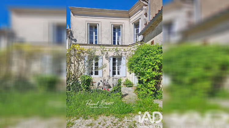 Ma-Cabane - Vente Maison Chenac-Saint-Seurin-d'Uzet, 265 m²