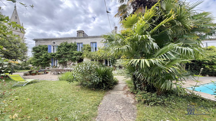 Ma-Cabane - Vente Maison Chenac-Saint-Seurin-d'Uzet, 335 m²