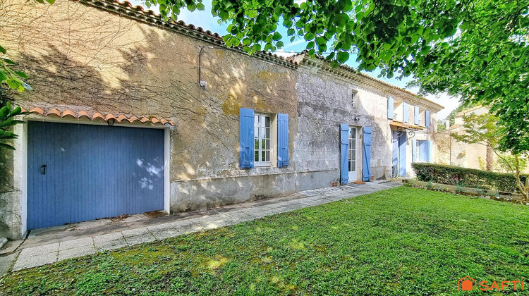 Ma-Cabane - Vente Maison Chenac-Saint-Seurin-d'Uzet, 235 m²