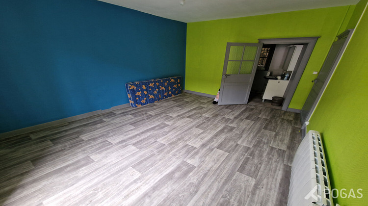 Ma-Cabane - Vente Maison CHENERAILLES, 77 m²