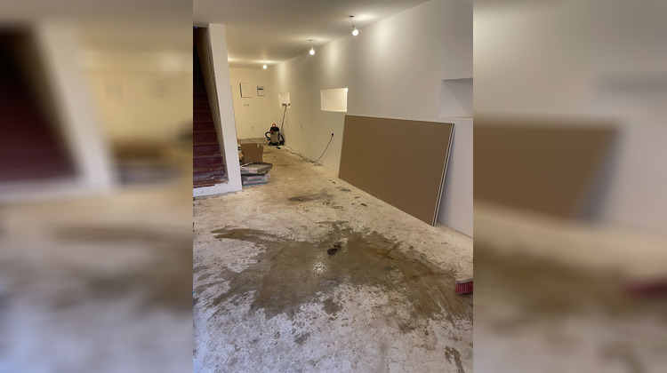 Ma-Cabane - Vente Maison CHENEVIERES, 65 m²