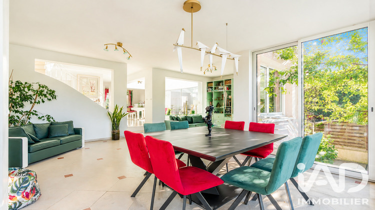 Ma-Cabane - Vente Maison Chennevières-sur-Marne, 243 m²