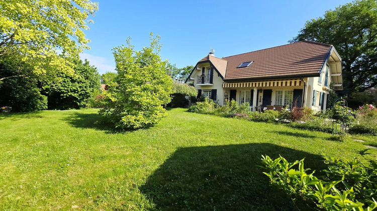 Ma-Cabane - Vente Maison Chens-sur-Léman, 241 m²