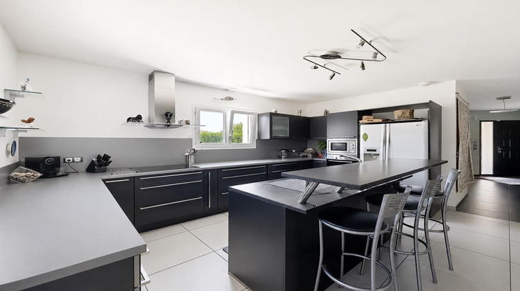 Ma-Cabane - Vente Maison CHENS SUR LEMAN, 220 m²