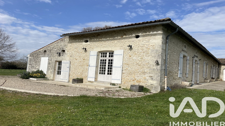 Ma-Cabane - Vente Maison Chepniers, 285 m²
