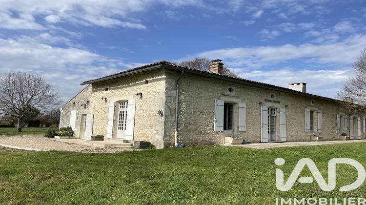 Ma-Cabane - Vente Maison Chepniers, 285 m²