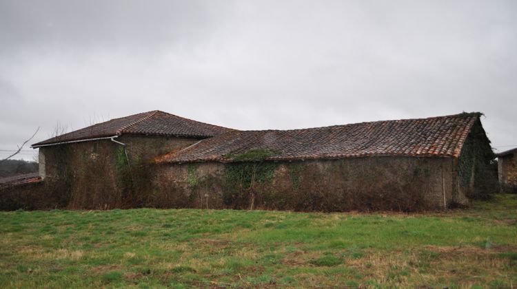 Ma-Cabane - Vente Maison Cherves-Châtelars, 213 m²