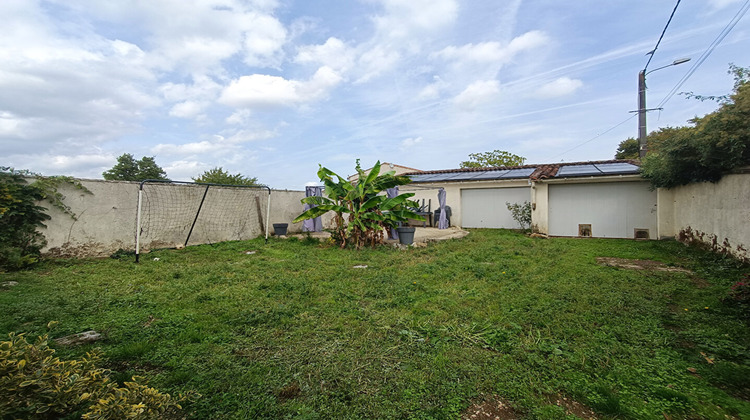 Ma-Cabane - Vente Maison CHERVES-RICHEMONT, 177 m²