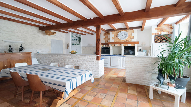 Ma-Cabane - Vente Maison CHERVES-RICHEMONT, 320 m²