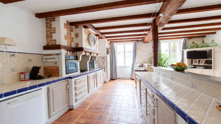 Ma-Cabane - Vente Maison CHERVES-RICHEMONT, 320 m²