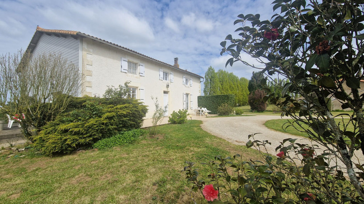 Ma-Cabane - Vente Maison Cherveux, 268 m²
