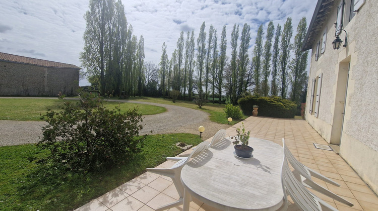 Ma-Cabane - Vente Maison Cherveux, 268 m²