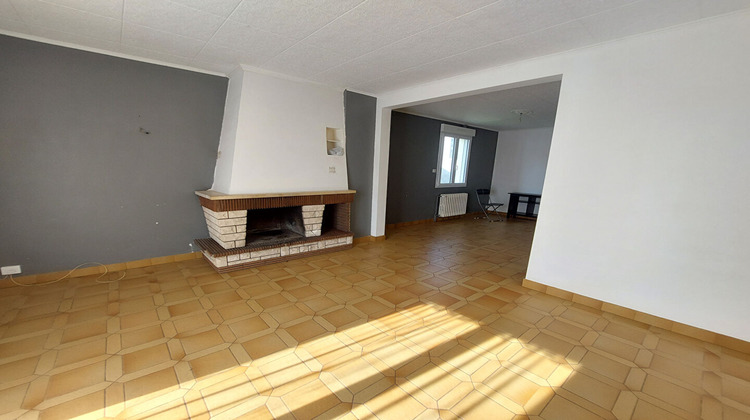 Ma-Cabane - Vente Maison CHEVAIGNE, 111 m²