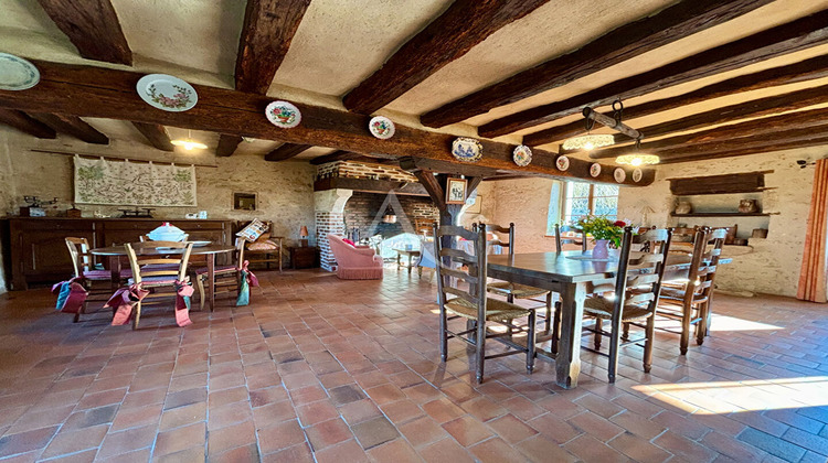 Ma-Cabane - Vente Maison CHEVERNY, 245 m²