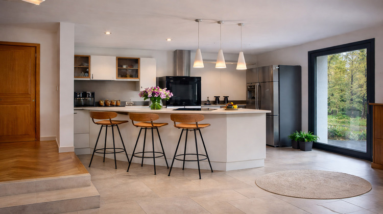 Ma-Cabane - Vente Maison CHEVILLON-SUR-HUILLARD, 232 m²