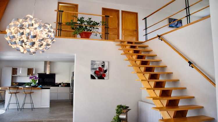 Ma-Cabane - Vente Maison CHEVILLON-SUR-HUILLARD, 232 m²