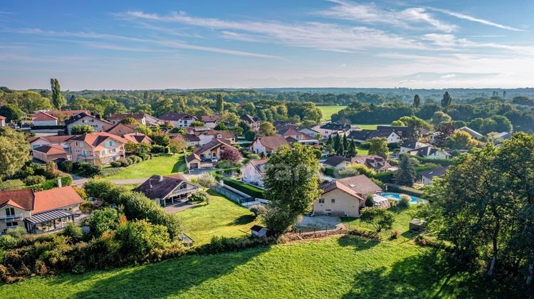 Ma-Cabane - Vente Maison CHEVRY, 130 m²