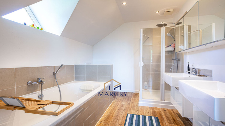 Ma-Cabane - Vente Maison CHEVRY, 189 m²
