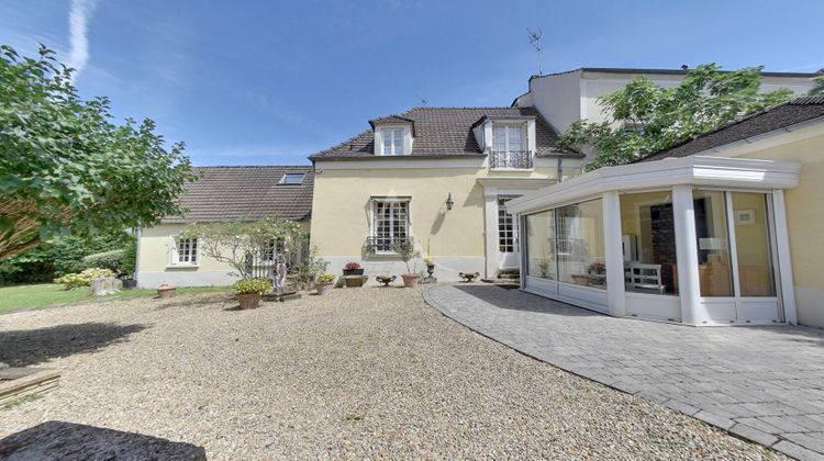 Ma-Cabane - Vente Maison CHEVRY-COSSIGNY, 196 m²