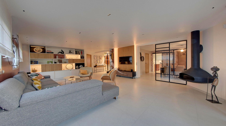 Ma-Cabane - Vente Maison CHEVRY-COSSIGNY, 190 m²