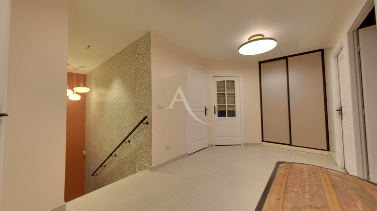 Ma-Cabane - Vente Maison CHEVRY-COSSIGNY, 190 m²