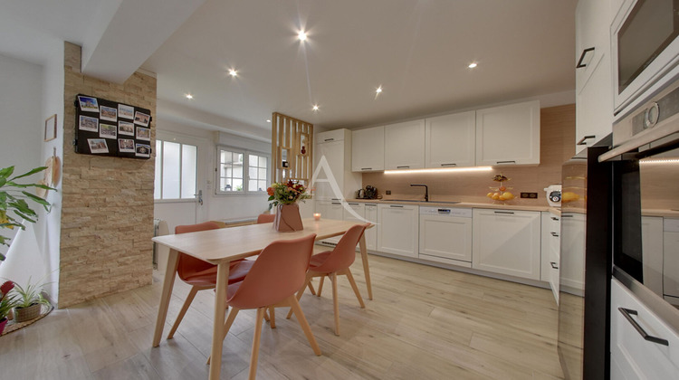 Ma-Cabane - Vente Maison CHEVRY-COSSIGNY, 126 m²