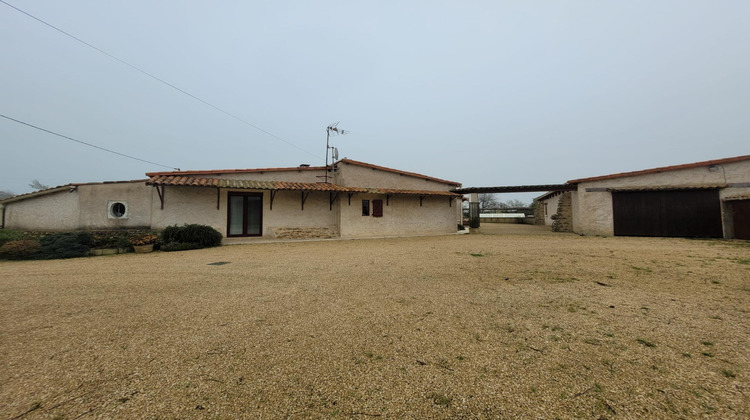 Ma-Cabane - Vente Maison Chire-en-Montreuil, 155 m²